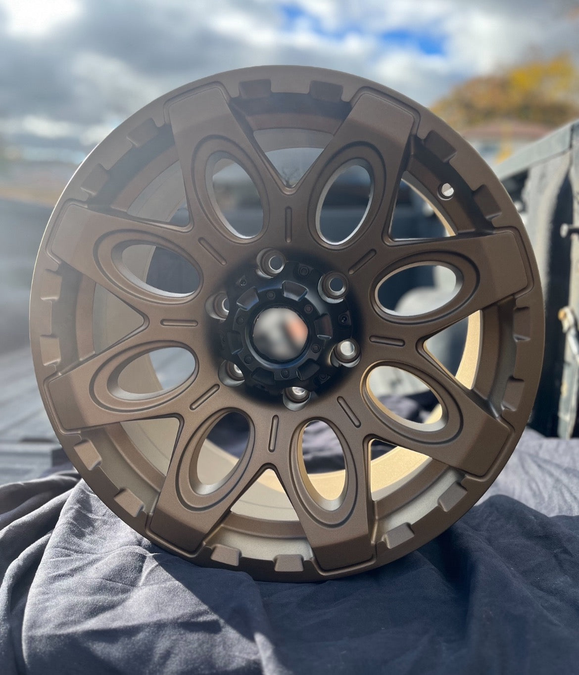 RR series 18 alloy truck wheel 6x139.7 17x9